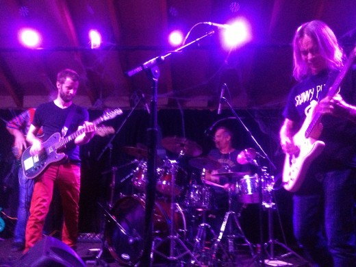 Live Video Dave Cahill & Tim Reynolds / TR3 “Indoctrinate”